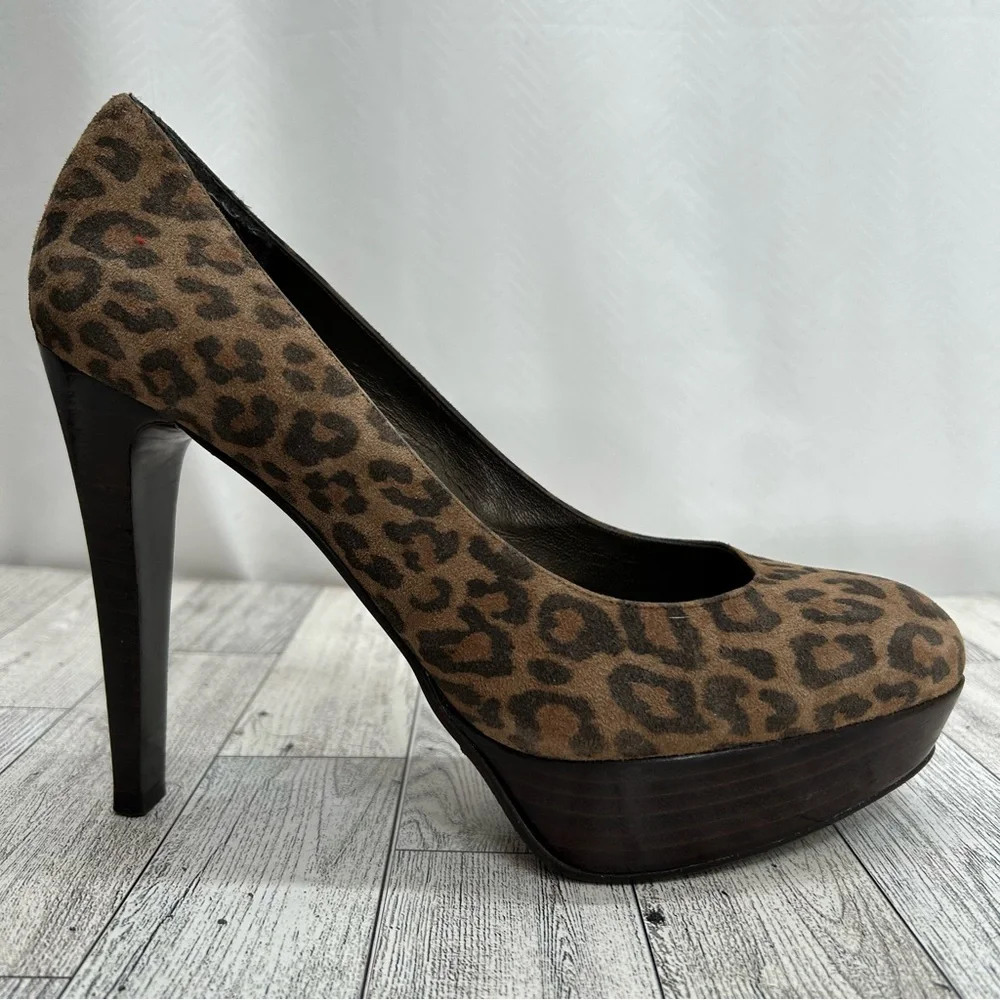 Stuart Weitzman brown animal print platform heels cheetah
